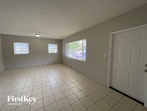 Miami house for rent - 1350 NW 132nd Ter Miami, FL 33167