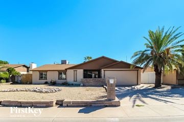Phoenix house for rent - 13633 N 20th Ln Phoenix, AZ 85029