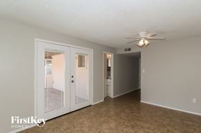 Phoenix house for rent - 13633 N 20th Ln Phoenix, AZ 85029