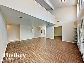Sugar Land house for rent - 13818 Lynwood Ln Sugar Land, TX 77498