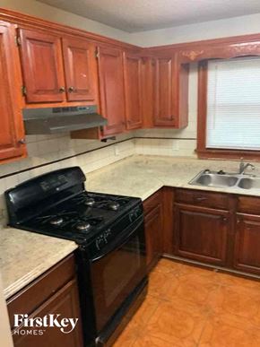 Stone Mountain house for rent - 1395 Oakengate Drive Stone Mountain, GA 30083
