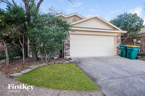 Lewisville house for rent - A house with the number 1396 on it.