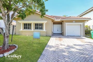 Miami house for rent - 14200 Sw 132 Avenue Miami, FL 33186