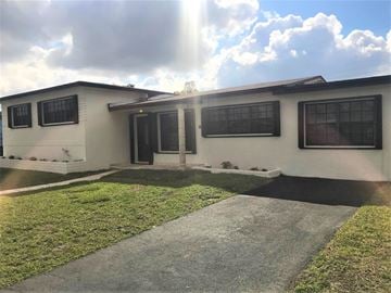 Miami Gardens house for rent - 1420 NW 176 Terrace Miami Gardens, FL 33169