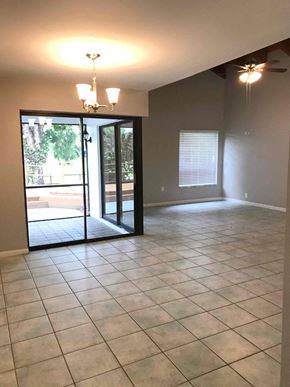 Pembroke Pines house for rent - 1430 W Sandpiper Circle Pembroke Pines, FL 33026