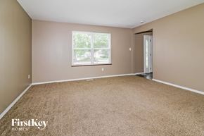 Florissant house for rent - 14345 River Oaks Ct Florissant, MO 63034