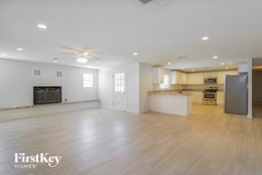 Phoenix house for rent - 14401 N 36TH St Phoenix, AZ 85032