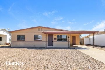 Phoenix house for rent - 15035 N 28th Ave Phoenix, AZ 85053