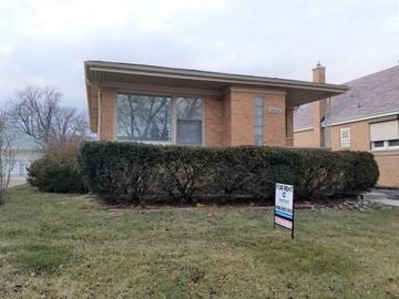 Westchester house for rent - 1526 Mandel Ave Westchester, IL 60154
