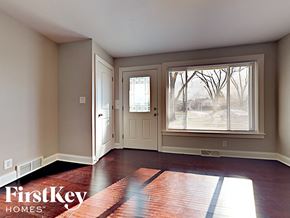 Westchester house for rent - 1546 Highridge Pkwy Westchester, IL 60154