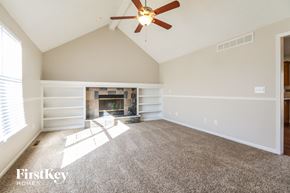 Lee's Summit house for rent - 1601 NE Auburn Dr Lee''s Summit, MO 64086