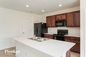 Cape Coral house for rent - 1622 SW 27th St Cape Coral, FL 33914