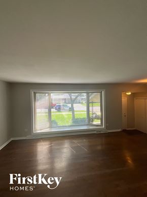 South Holland house for rent - 16817 Ellis Ave South Holland, IL 60473