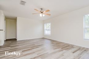 Lithia house for rent - 17006 Falconridge Rd Lithia, FL 33547