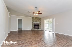 Winter Haven house for rent - 1719 Sandalwood Circle SW Winter Haven, FL 33880