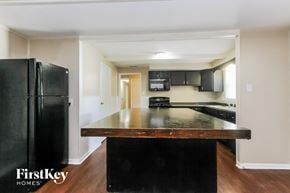 Indianapolis house for rent - 1733 Alimingo Dr Indianapolis, IN 46260