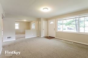 Lansing house for rent - 17503 Greenbay Ave Lansing, IL 60438
