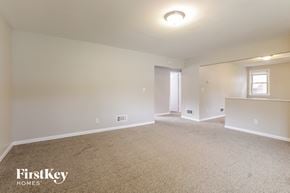 Lansing house for rent - 17503 Greenbay Ave Lansing, IL 60438