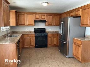 Lansing house for rent - 17808 State Line Ave Lansing, IL 60438