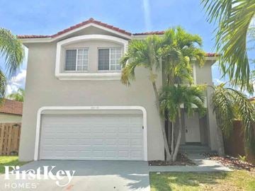 Miami house for rent - 18050 SW 142 Ct Miami, FL 33177