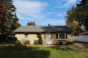 Indianapolis house for rent - 1810 Randall Road Indianapolis, IN 46240