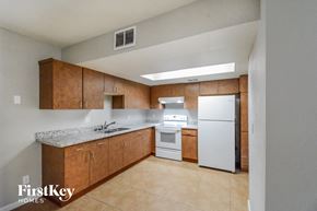 Phoenix house for rent - 18216 N 24th Dr Phoenix, AZ 85023