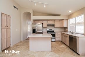 Chandler house for rent - 1831 W Wildhorse Dr Chandler, AZ 85286