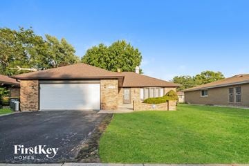 Lansing house for rent - 18519 Carriage Ln Lansing, IL 60438