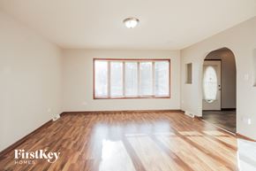 Lansing house for rent - 18519 Carriage Ln Lansing, IL 60438