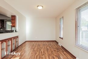 Lansing house for rent - 18519 Carriage Ln Lansing, IL 60438