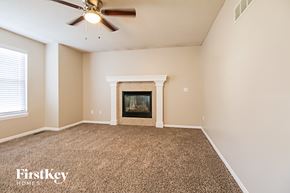 Kansas City house for rent - 1907 NW 79th Ter Kansas City, MO 64151