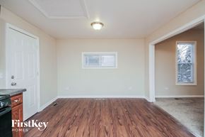 Zion house for rent - the kitchen and dining room are spacious with hardwood flooring