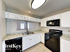 Katy house for rent - 20055 S Pecos Valley Trail Katy, TX 77449