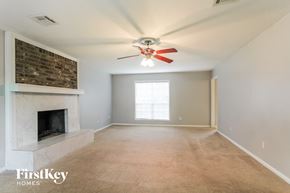 Humble house for rent - 20127 Pinehurst Trail Dr Humble, TX 77346