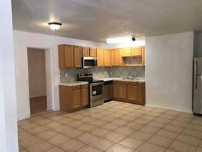 Phoenix house for rent - 2034 N 37TH Pl Phoenix, AZ 85008