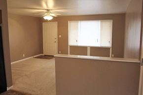 Indianapolis house for rent - 2052 Newhaven Dr Indianapolis, IN 46231