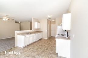 North Port house for rent - 2067 N. Chamberlain North Port, FL 34286
