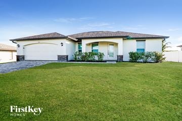 Cape Coral house for rent - 2111 NW 10 Ave Cape Coral, FL 33993