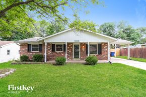 Florissant house for rent - A house with the number 2112 on it is for sale.