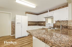 Phoenix house for rent - 2126 W SAN MIGUEL Ave Phoenix, AZ 85015