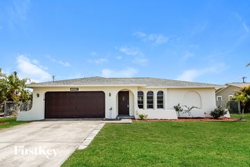 Cape Coral house for rent - 2126 SE 5 Ter Cape Coral, FL 33990