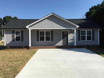 Kannapolis house for rent - 2151 Brantley Creek Drive Kannapolis, NC 28083