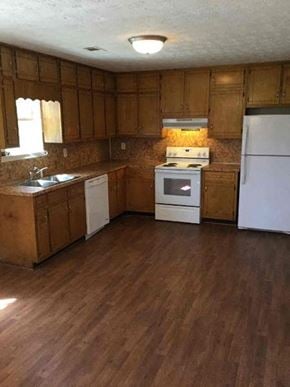 Snellville house for rent - 2235 Clinchfield Court Snellville, GA 30078