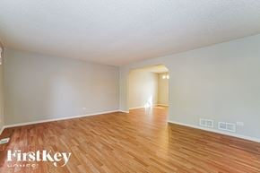 Richton Park house for rent - 22459 Riverside Dr Richton Park, IL 60471
