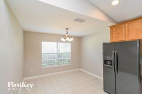 St. Augustine house for rent - the kitchen is clean and ready for us to use