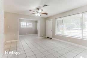 Hollywood house for rent - 2322 N 28 Ave Hollywood, FL 33020