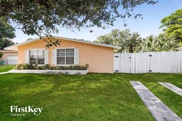Miramar house for rent - 2350 SW 68 Ter Miramar, FL 33023