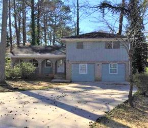 Decatur house for rent - a white house in the middle of the woods