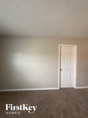 Indianapolis house for rent - 2377 Willowview Drive Indianapolis, IN 46239