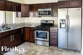 Woodstock house for rent - 2406 Aspen Dr Woodstock, IL 60098